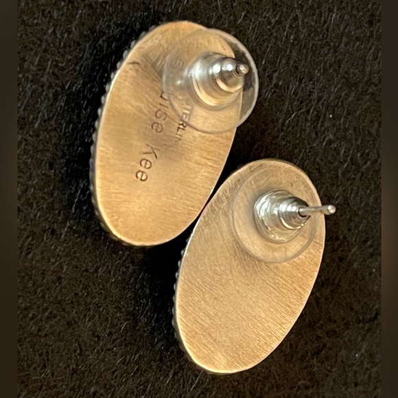 NATIVE AMERICAN KINGMAN TURQUOISE STUD EARRINGS - Picture 6 of 6